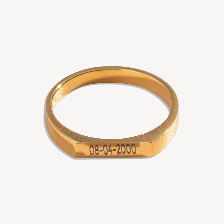 Engravable Ring in Gold